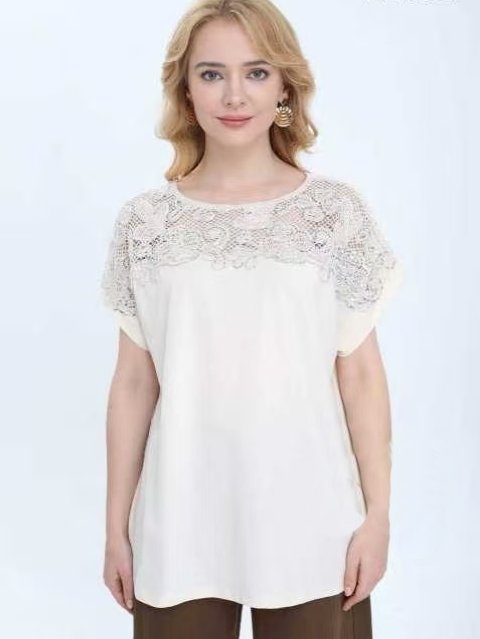 Γυναικείο Εκρού Τοπ με Εντυπωσιακή Κεντητή Δαντέλα στο Ντεκολτέ και Άνετη Γραμμή-JC-8795