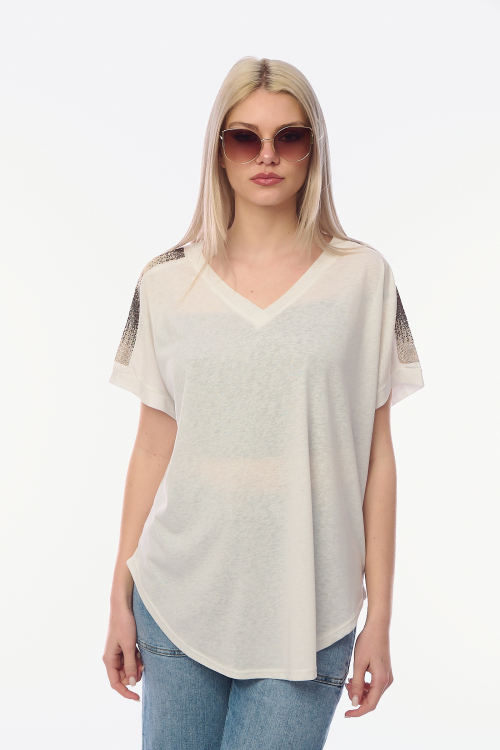 Γυναικείο T-shirt σε Λευκό Χρώμα με V-λαιμόκοψη και Διακοσμητικές Τρέσες από Στρας στους Ώμους-4468