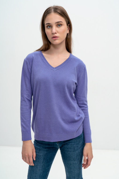 Πλεκτό πουλόβερ με βε λαιμόκοψη (plus size)-015B