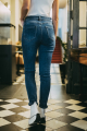 Τζιν σε ίσια γραμμη-2828