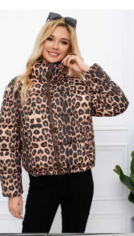 Κοντό puffer μπουφάν με λεοπάρ μοτίβο-Α26293