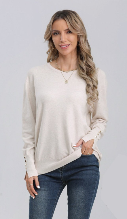 Πουλόβερ Crew Neck με Απαλή Πλέξη, Ίσια Γραμμή & Χρυσά Κουμπιά στις Μανσέτες Εκρού-B-1291