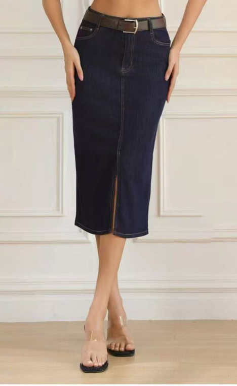 Γυναικεία Denim Μίντι Φούστα σε Σκούρο Μπλε Χρώμα με Μπροστινό Σκίσιμο και Διακοσμητικές Ραφές-MG7617/84