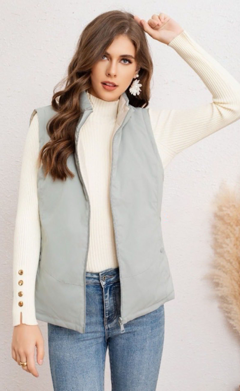 Γυναικείο Αμάνικο Μπουφάν Διπλής Όψης σε Απαλό Γαλάζιο και Εκρού με Όρθιο Γιακά-A26332