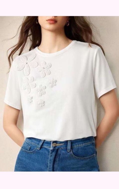 Γυναικεία Λευκή Μπλούζα με Κοντό Μανίκι και Τρισδιάστατα Κεντημένα Λουλούδια-1815