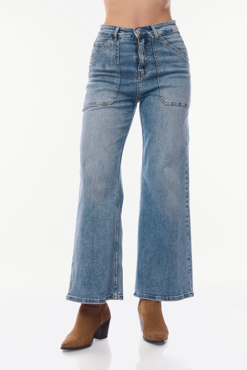 Γυναικείο Τζιν Παντελόνι Καμπάνα σε Ανοιχτό Μπλε Χρώμα με Μεγάλες Εξωτερικές Τσέπες και Ψηλή Μέση-9045
