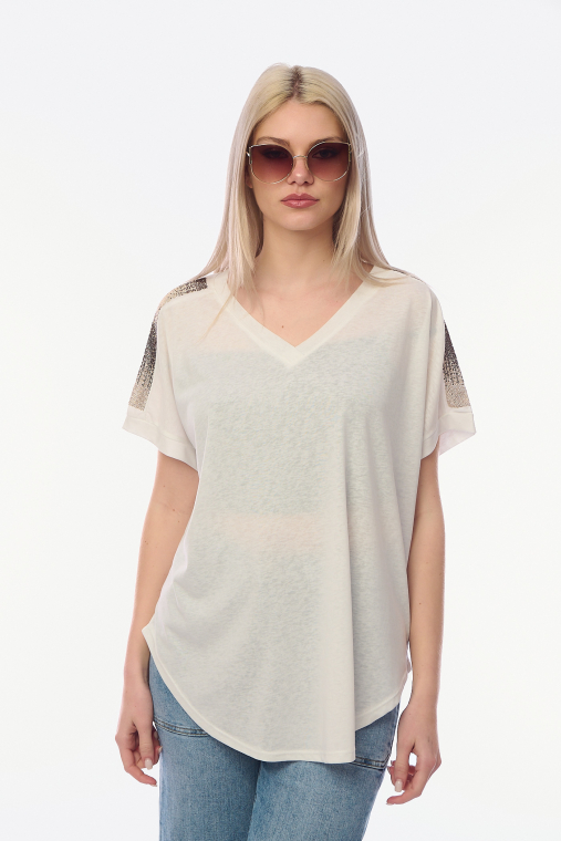 Γυναικείο T-shirt σε Λευκό Χρώμα με V-λαιμόκοψη και Διακοσμητικές Τρέσες από Στρας στους Ώμους-4468